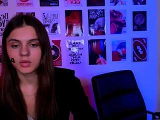 lisa-dark live webcam show