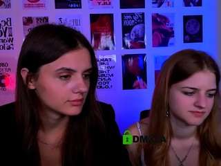lisa-dark live webcam show