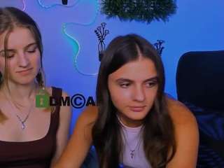 lisa-dark live webcam show
