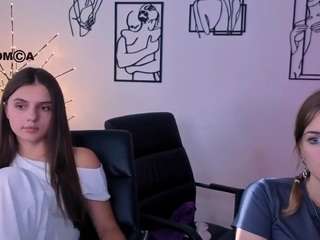 lisa-dark live webcam show