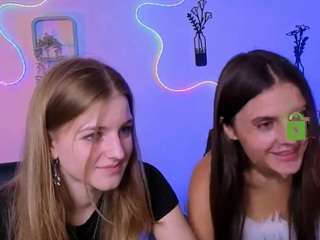 lisa-dark live webcam show