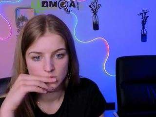 lisa-dark live webcam show