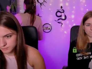 lisa-dark Live Webcam on CamSoda