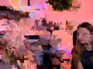 lisa-dark
