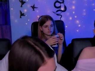 lisa-dark