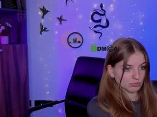 lisa-dark