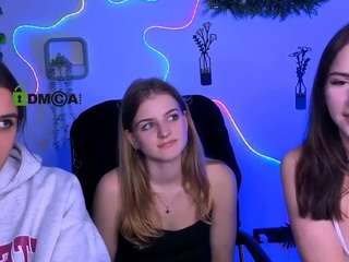 lisa-dark