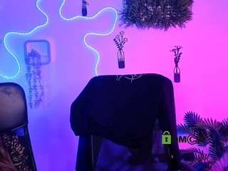 lisa-dark