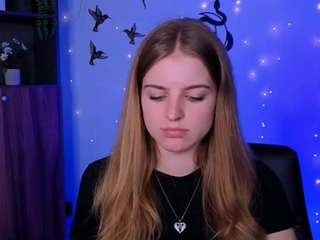 lisa-dark