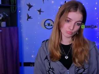 lisa-dark