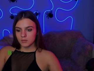 lisa-dark