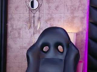 marilynwild's CamSoda show and profile