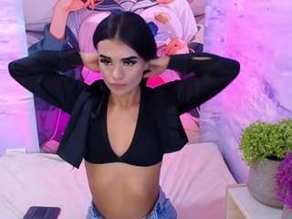 Bu model şu anda canlı. nataly-campbell