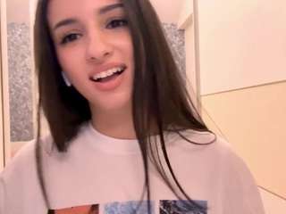 riyaivanova Live Webcam on CamSoda