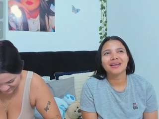 sara-mia live cam profile