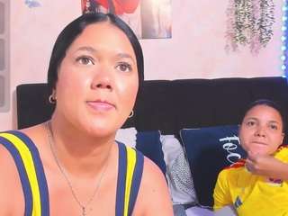 Live cam show with sara-mia