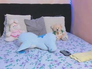 sara-mia live webcam show