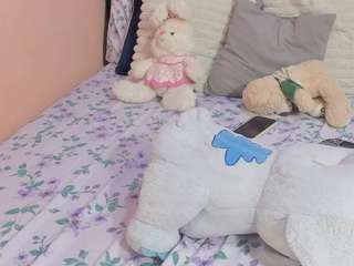 sara-mia live cam preview
