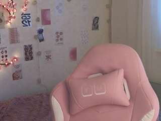 Live cam show with Elma