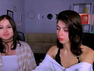 bella-cute1's CamSoda show and profile