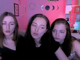 bella-cute1's CamSoda show and profile