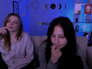 bella-cute1's CamSoda show and profile