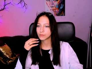 bella-cute1 webcam
