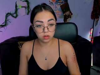 bella-cute1 Live Webcam on CamSoda