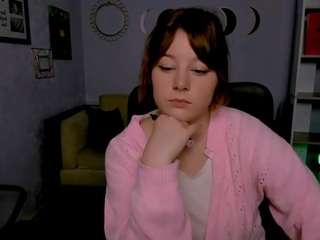 bella-cute1 Live Webcam on CamSoda