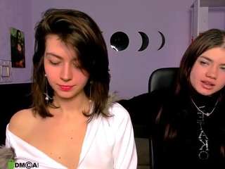 bella-cute1 Live Webcam on CamSoda