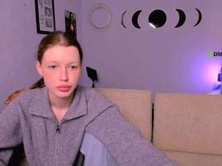 bella-cute1's CamSoda show and profile