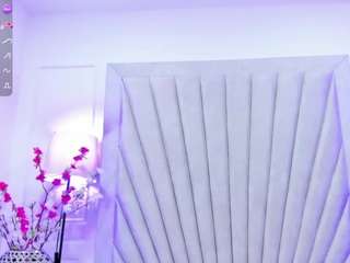 cherryblake's CamSoda show and profile