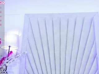 cherryblake's CamSoda show and profile