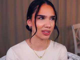 elanavanveen from CamSoda