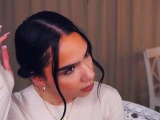 elanavanveen from CamSoda