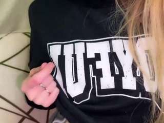  juliamiraclee chat room