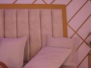 lyrabellini Sex Cam Show