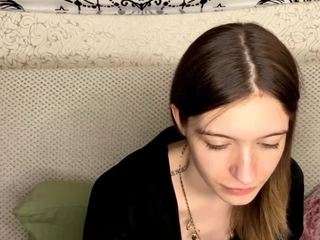 saanviconti webcam model