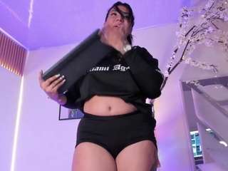 emmywilliams Live Webcam on CamSoda