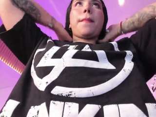 emmywilliams live cam profile