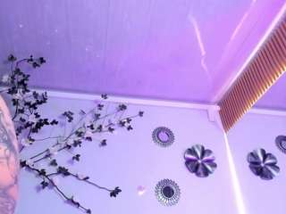 emmywilliams's CamSoda show and profile