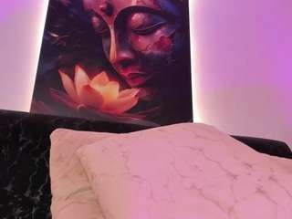 Emmy live webcam show
