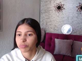 evagirl69 live on CamSoda