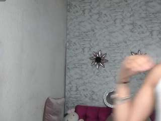 Evagirl69's live stream