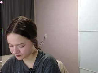 le modèle puraokojie est en webcam porno dans un show sur le site camsoda, il possède les tags suivants: ass to mouth,sexy,moaning,natural,nature,no drinking,no smoking,normal,orgasm,sex toys,skinny,lush,solo,spank,strip,striptease,tease,teen 18,twerk,wet