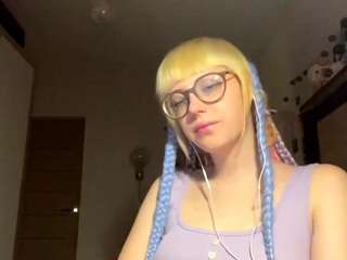 rebecamurty's CamSoda show and profile