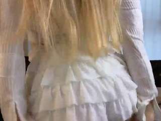 albertastarrick's CamSoda show and profile