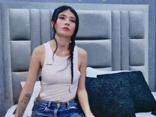 cristalshay live webcam show