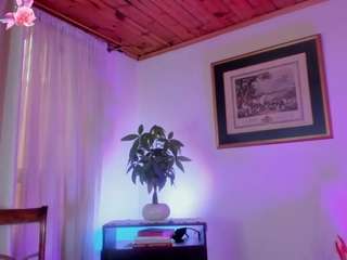 eva-stonexx's CamSoda show and profile