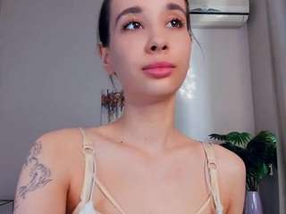 puratrucks's CamSoda show and profile